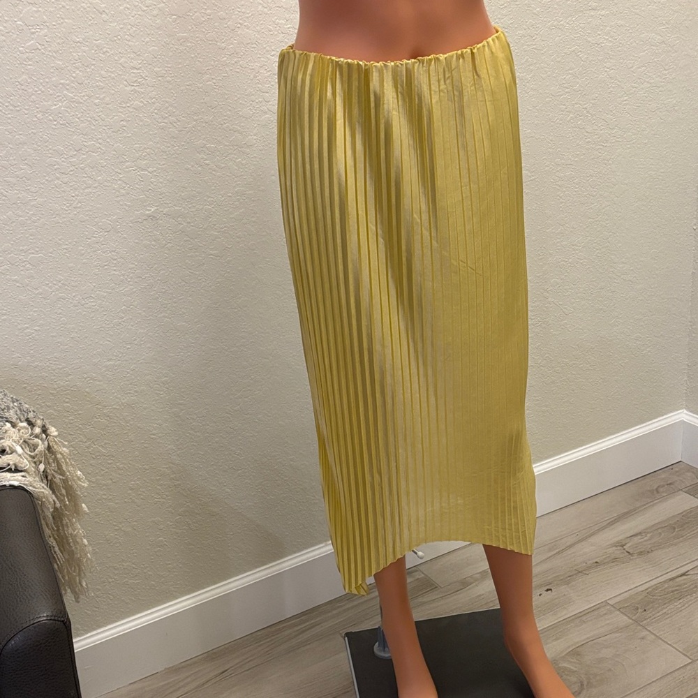 Zara Pleated Lemon Midi Skirt